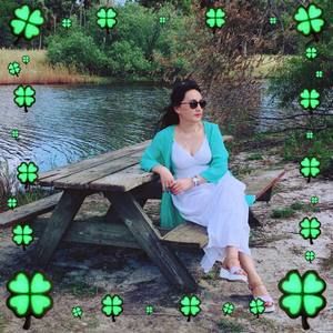 Meet your Posher, Lucy